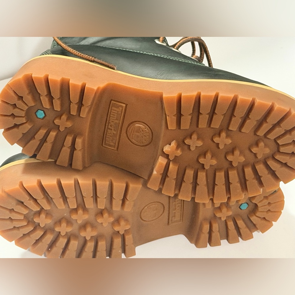 Timberland Dark Green and Brown Platform Boots - Picture 11 of 16